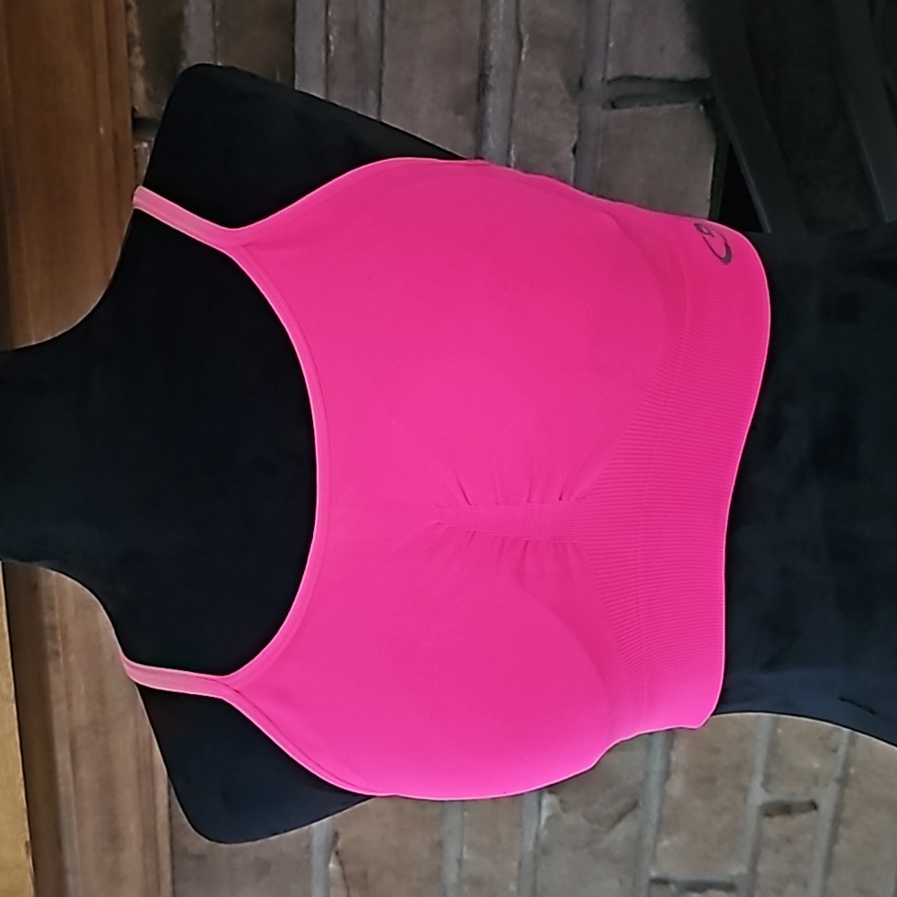 Sports bra